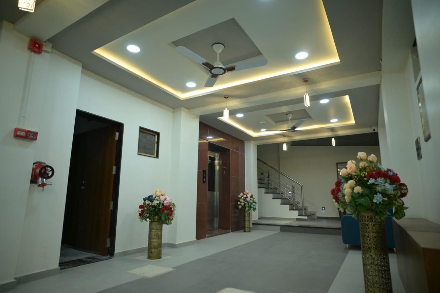 Palanpur Hotel Aagman מראה חיצוני תמונה