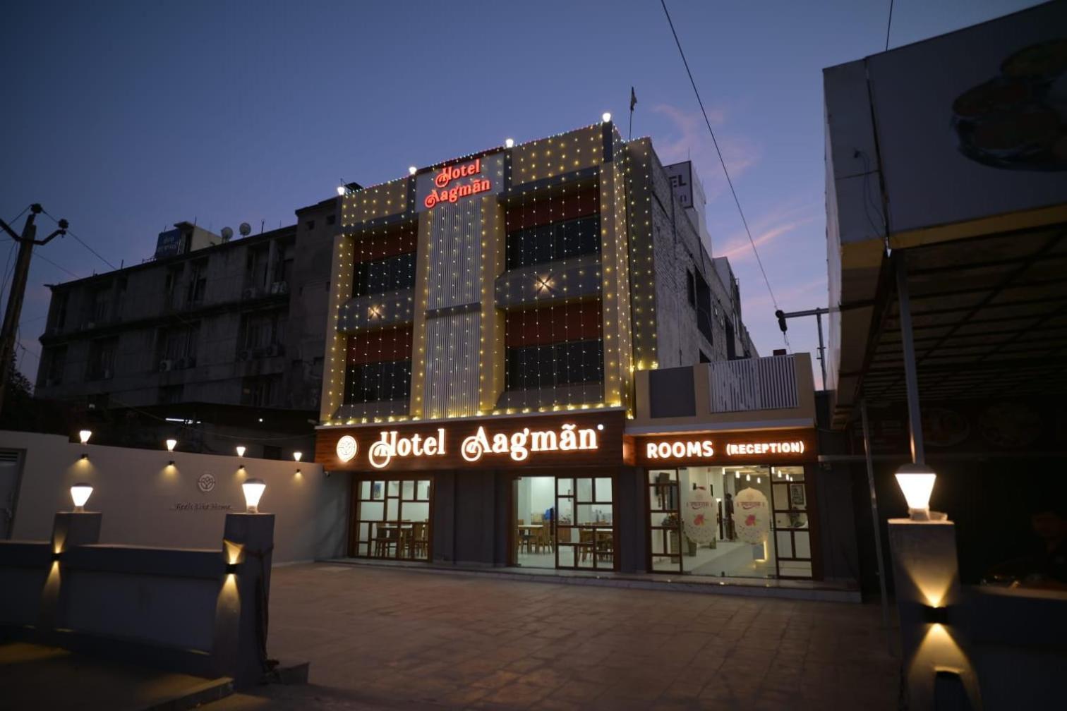 Palanpur Hotel Aagman מראה חיצוני תמונה